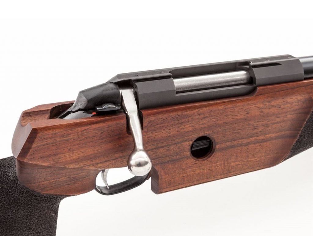 Tikka M595 Bolt Action Rifle (site: icollector.com)