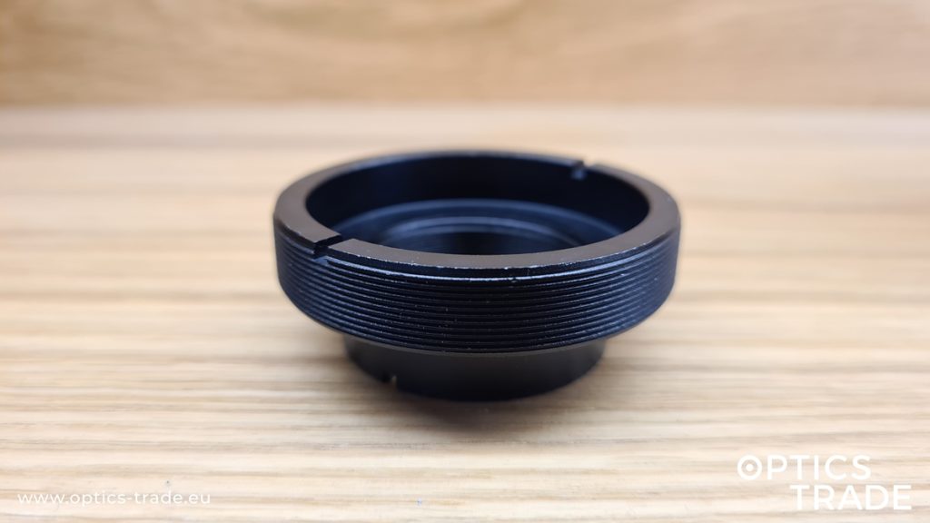 The ring that converts the M30x1.0 standard to the M52x0.75 standard