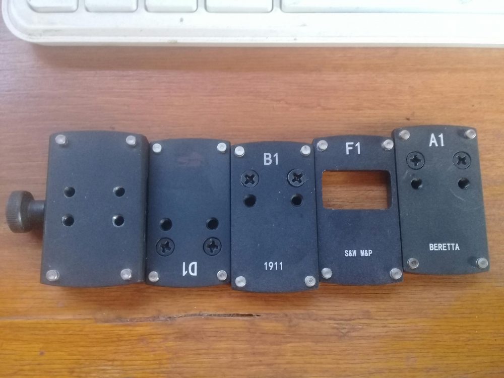 Various adapters for the Docter/Noblex footprint (for different pistols) (source: Christian S.)