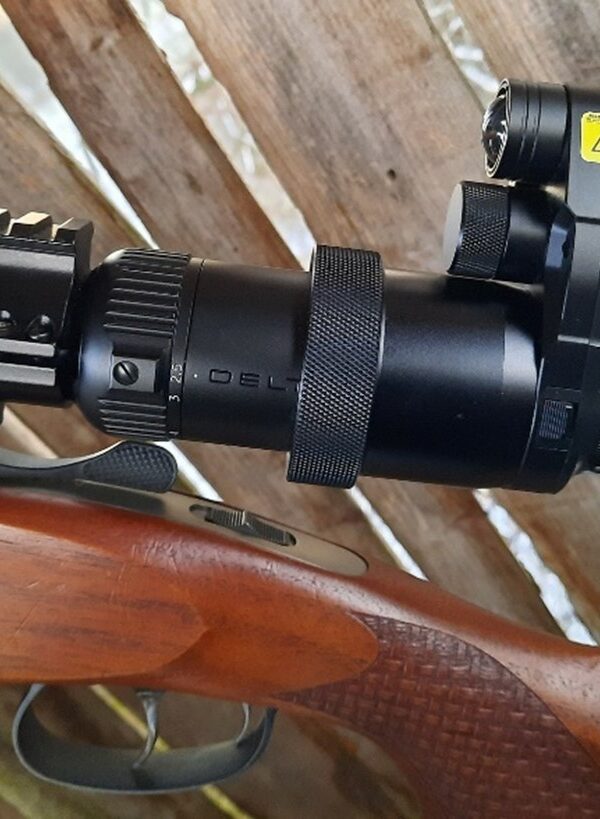 Using night vision attachments on a scope eyepiece